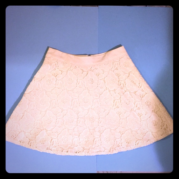 The Limited Dresses & Skirts - LACE SKIRT FROM THE LIMITED - gently used